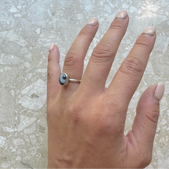 Agate Sterling Silver Vintage Bezel Ring - Picture 6 of 13